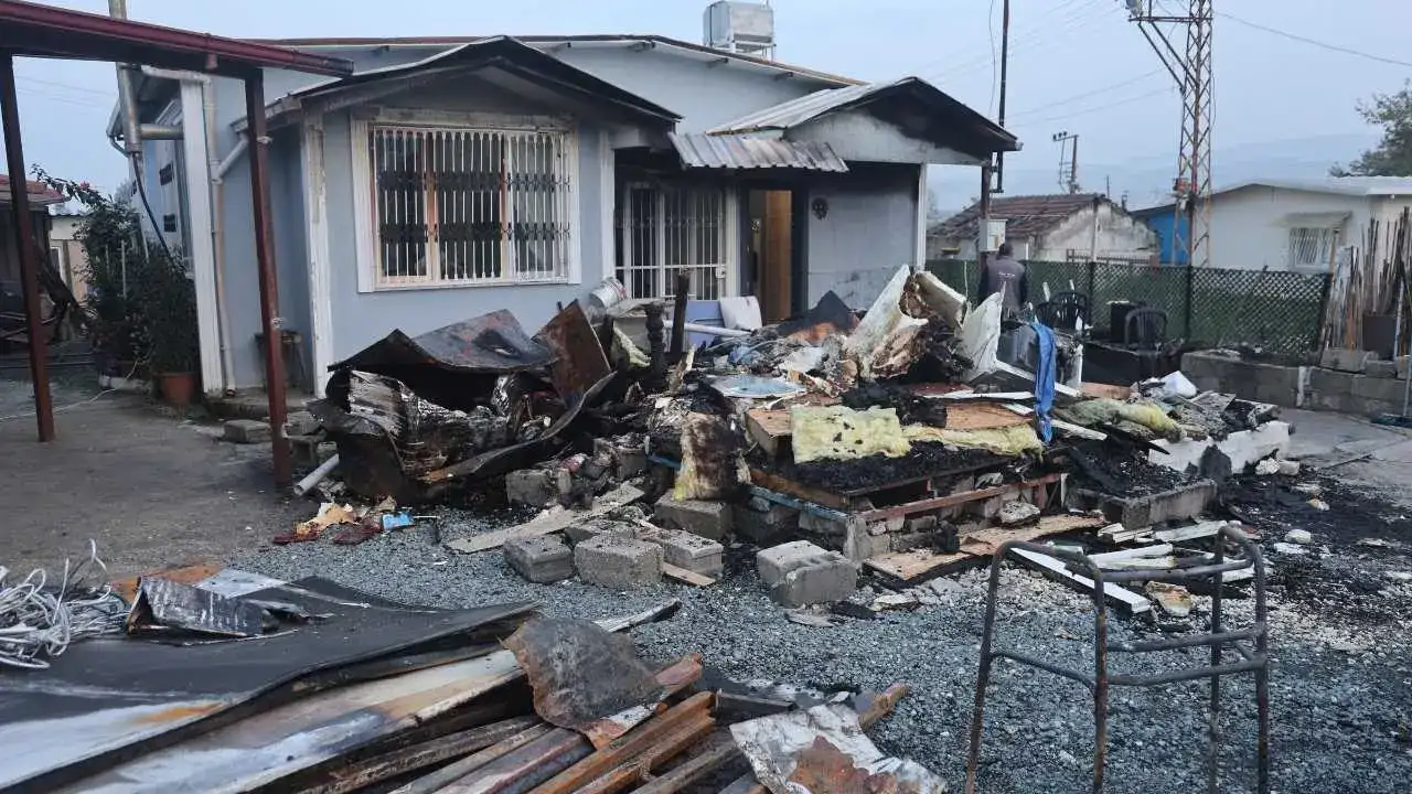 Hatay’da Depremden Kurtulan Aile Bu Kez Alevlerin Arasında Kaldı! 1